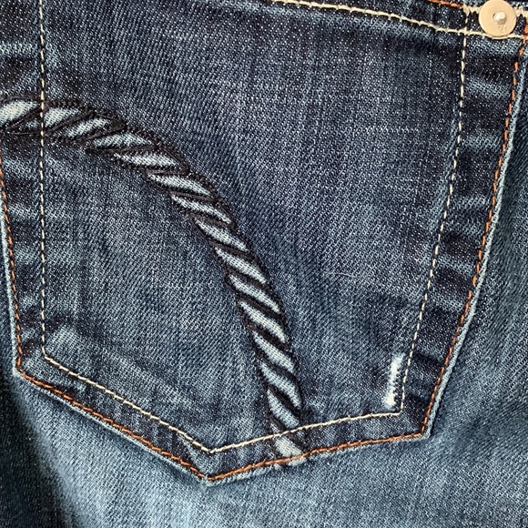 Joe’s Jeans The Honey Bootcut - Picture 4 of 9